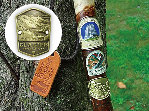 ＜スティック・メタル・ステッカー＞は、ほぼ腕時計サイズのメタルステッカーで、アンティックメッキ仕上げのレリーフや光沢のメッキでご提供いたします。