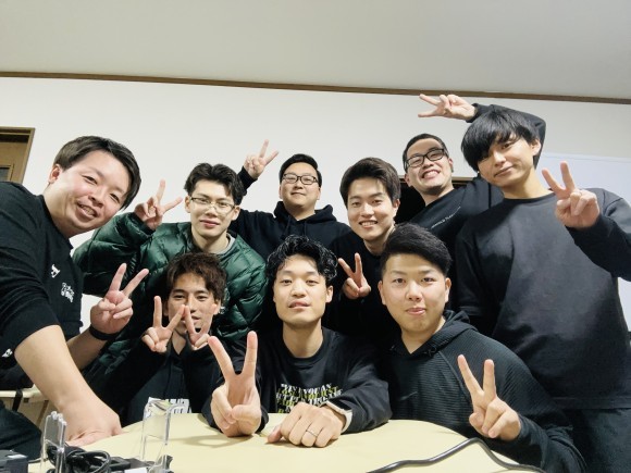 新入社員との集合写真