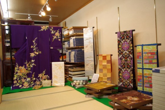 大阪上本町にある老舗呉服屋まつかわや