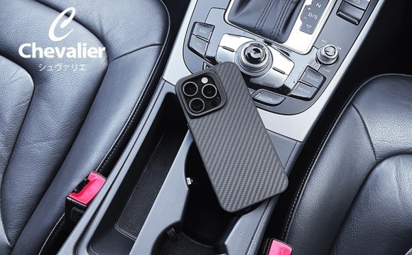 Chevalier iPhone カーボンケース