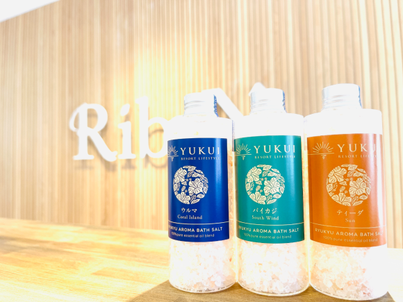 【沖縄発の天然由来】職人が手掛けるアロマ香るバスソルト「YUKUI」