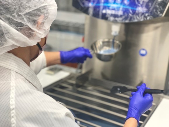 天然色素の開発から小ロットチョコレートにチャレンジ！