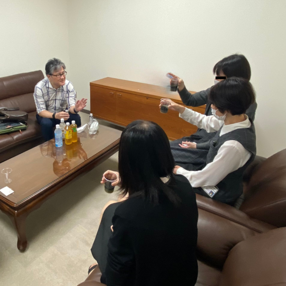 株式会社セントビオスが札幌の病院で医療従事者を対象にした体内毒素の吸着をサポートする活性炭製品「セントビオス チャコールクレンズ」の体験会を実施