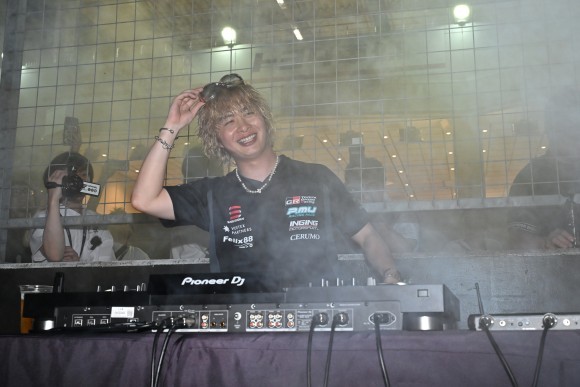 【予告】⼤好評のDJ ステージがパワーアップ！『AFTER RACE GRID PARTY』開催決定！