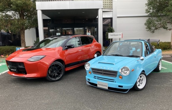 大阪オートメッセ出展のカスタマイズ車両2台