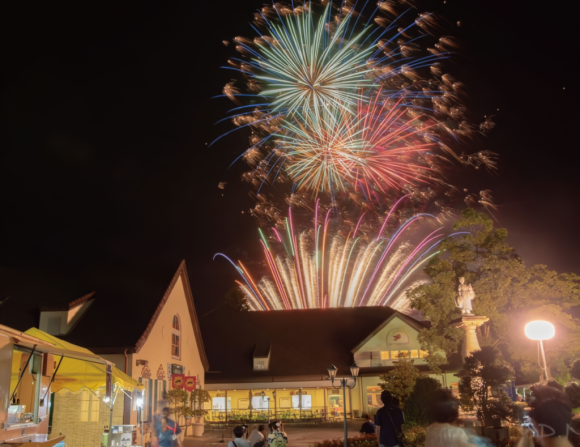 過去に開催されたブルーメの丘花火大会の様子