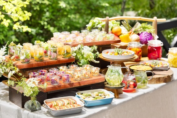 彩り鮮やかな野菜のビュッフェ