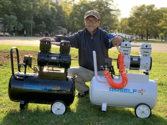 当店エアーコンプレッサーの写真