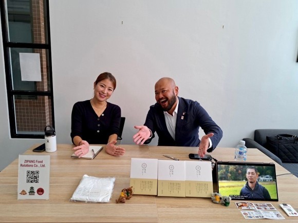 「箔米粉」と「箔米カレー」展示ブース