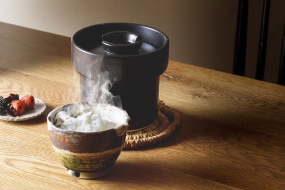 【続くコメの高騰】大切なおコメをレンジで簡単においしく 「10分チン」でつくるほったらかし土鍋ごはん CAMPFAIREで販売開始