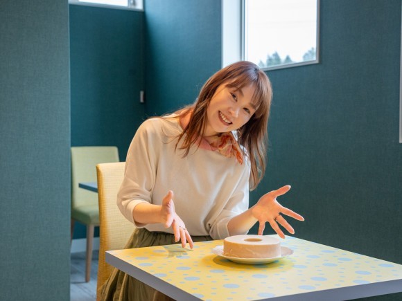 当店の商品と葉月のりさん