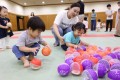 1歳から3歳前後のお子さんとママさん、パパさんがイベントに参加