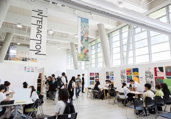 7月に開催されたオープンキャンパス内での進学相談会の様子