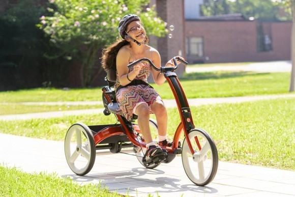 訓練用三輪車 リフトン トライサイクル２