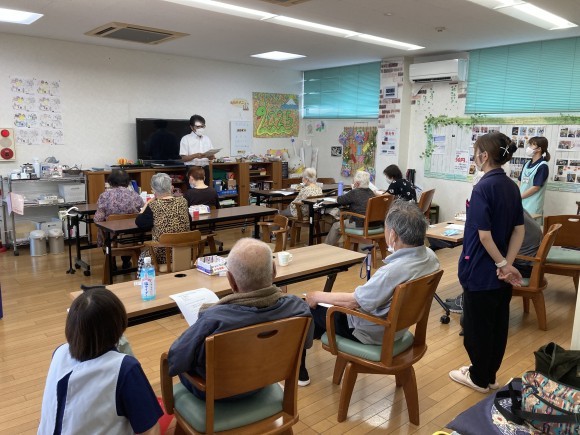 以前、別の高齢者施設で健康促進イベントを開催した時の様子