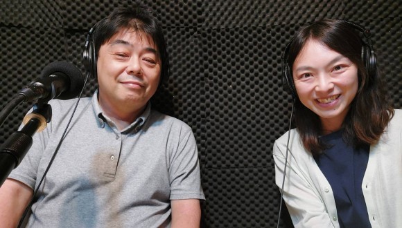 パーソナリティ：山下もとかず（ITコンサルタント）佐々木ちあき（女優）山下レーシング俱楽部。放送中。