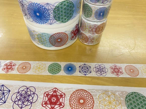 こちらは神聖幾何学アルケミストシリーズのテープです⭐️