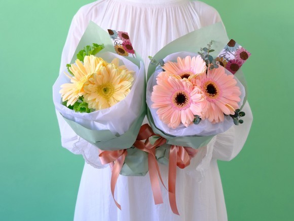 4月18日は「ガーベラ記念日」！ 「希望」や「常に前進」など 新生活にぴったりの花言葉を持つガーベラのおすすめアイテムを展開