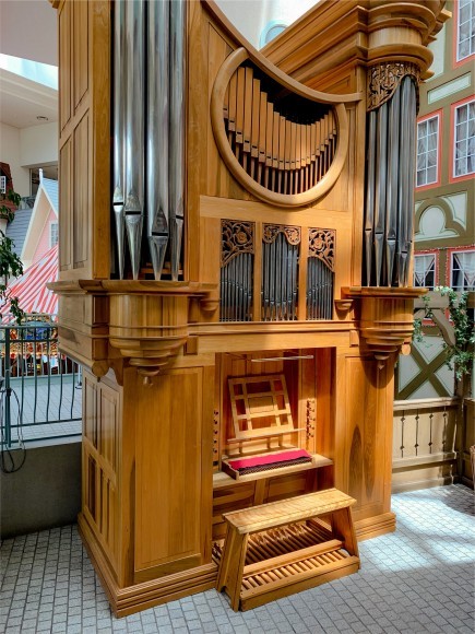 ルスツ_パイプオルガン