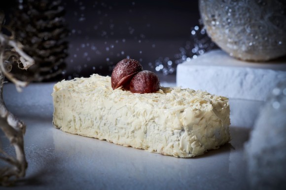 【冬季限定】“白雪のマロンテリーヌ” クリスマスを彩る大人のためのスイーツ 12/1新発売