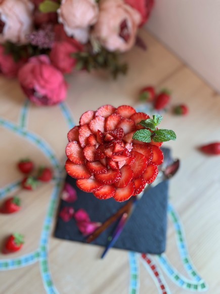 Re:Make_S 　４月～５月限定いちごパフェ　《 Princess  Sleeping  Beauty（スリーピングビューティー）》