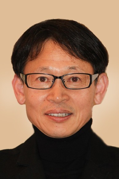 中村逸郎氏