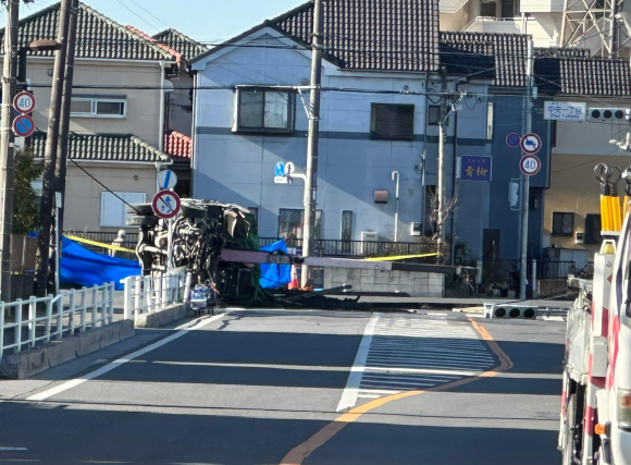 八潮市の陥没事故現場付近