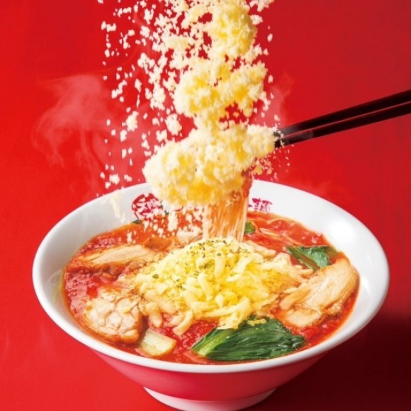 チーズ党にはたまらない、チーズに特化したトマトラーメン
