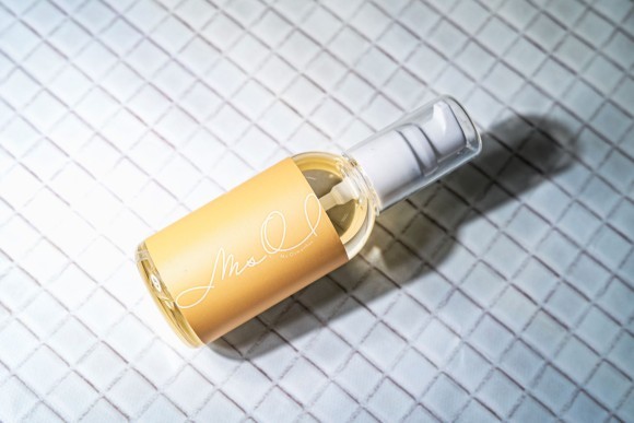 「Ms.Osmanthus（ミズ・オスマンサス）」から「マルチオイル 100mL ￥1,980（税込）」