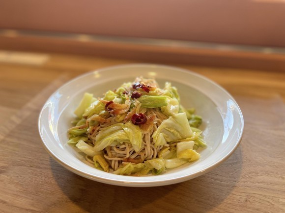 春キャベツと桜エビのペペロンチーノ