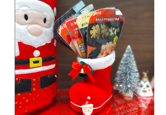 赤いブーツにメンマをギュッギュツと詰め込んでお届けします