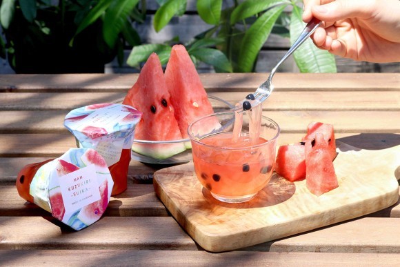 夏季限定・たっぷりのフルーツのシロップとともに楽しむ葛切り