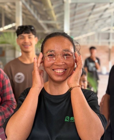 ビジョンメガネ「メガネ下取りサービス」による、リサイクルメガネ活動