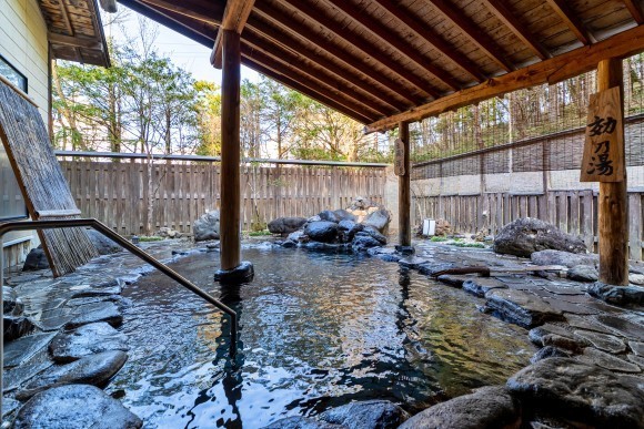 源泉かけ流しの美肌の湯