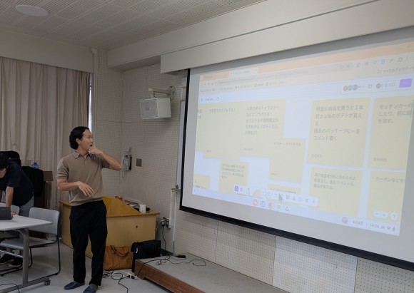 　子どもたちのアイディアに対してプロの視点でアドバイスをしていきます