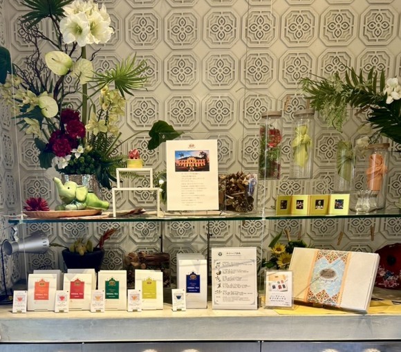 クイーンオブタイランド銀座店・横浜店にてタイ王室のロイヤルプロジェクトのオーガニックハーブティーの販売スタート