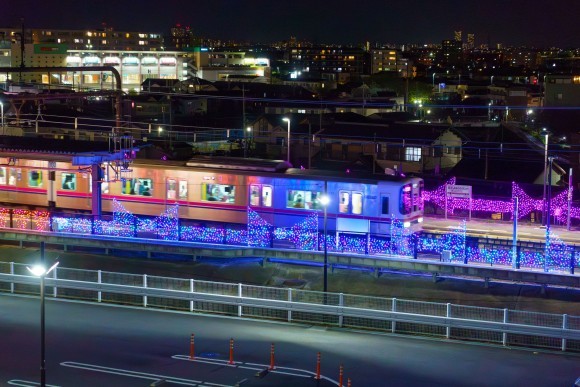 駅のイルミネーション装飾 (昨年の様子)