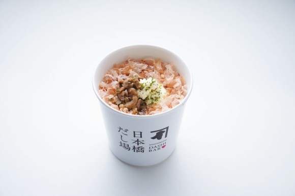 いぶりがっこクリームチーズのせかつぶしめし