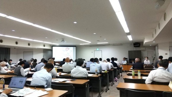 令和6年度 第１回 岡山県空家等対策推進協議会の様子