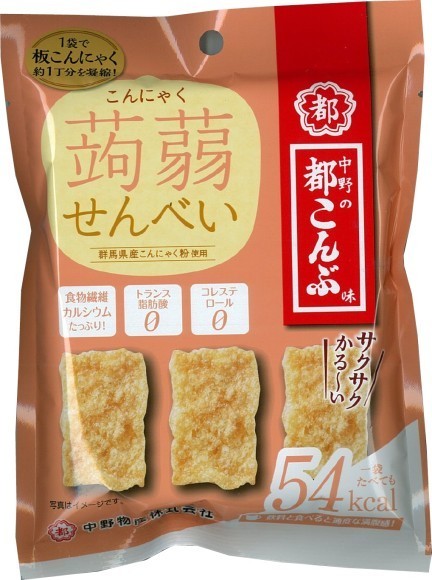 こんにゃくせんべい都こんぶ味。他におしゃぶり昆布梅味もあります。