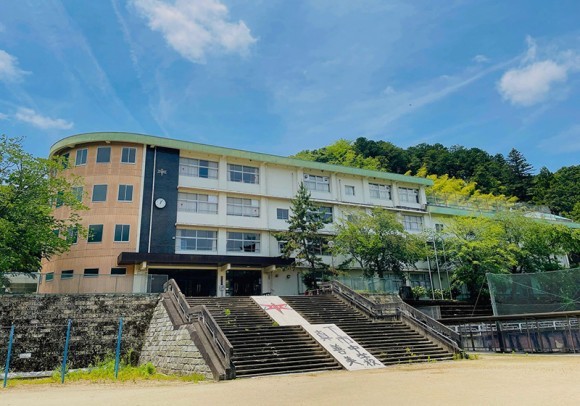 下市集学校 校舎