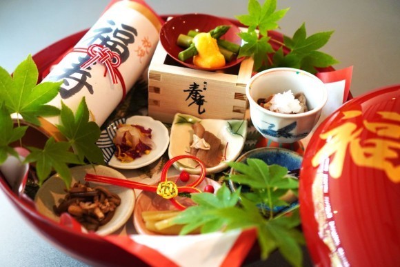 山菜をふんだんにつかった里山八寸