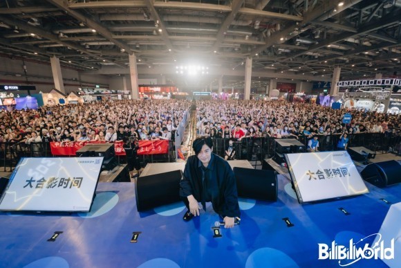 ”Bilibili World2023”に俳優 青柳尊哉を派遣