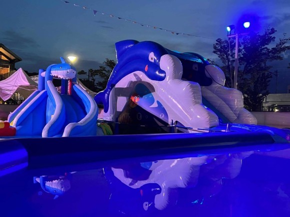 ビバスクエア京都キッズウォーターパーク「ナイトプール」