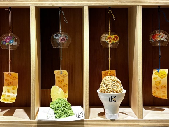 フォトスポットと２周年記念オリジナル風鈴