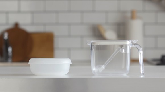 「極 冷凍ごはん容器」と「調味料ポット」のクリアカラー