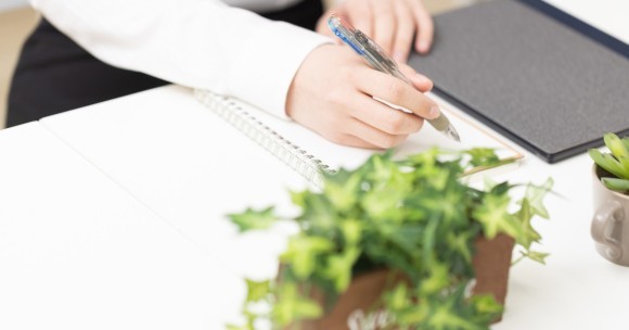 小説を書くイメージ