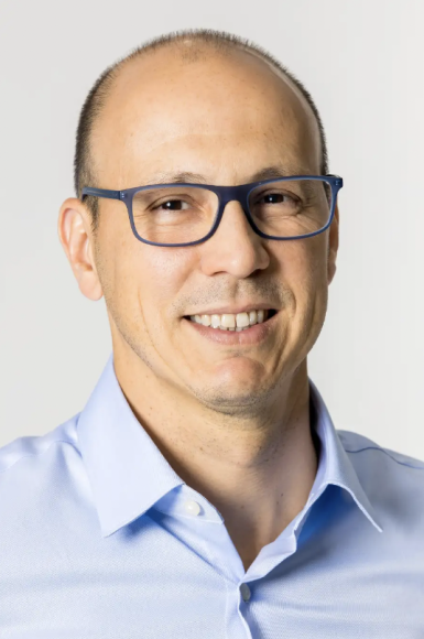 ダノンジャパン株式会社 代表取締役社長　ロドリゴ・リマ