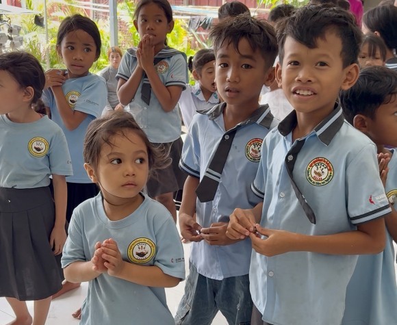 株式会社ドットライン - カンボジアの子どもたちの教育支援を実施