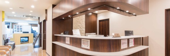 東京の中心地にあり、最先端の糖尿病治療を目指しています。その他一般内科、花粉症治療、健康診断、人間ドック等、地域に根差した診療を心がけております。